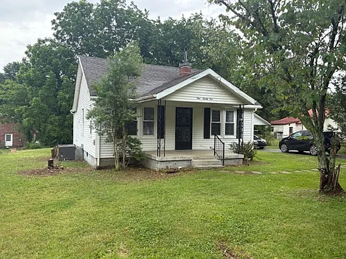 124 Twin Oak Dr Photo 1