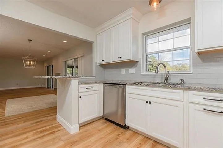 901 Mariana Pl — Photo 12