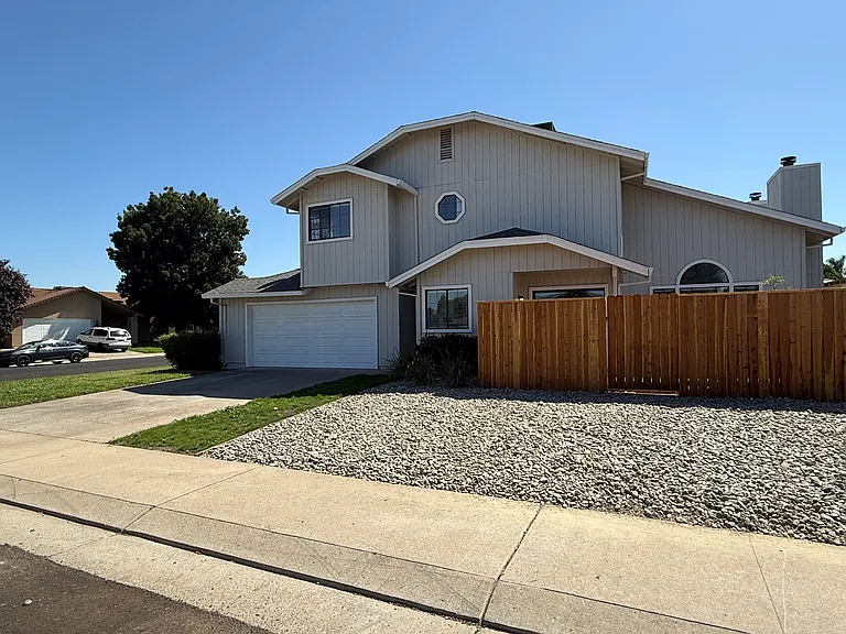 1502 Seiko Ave — Photo 1