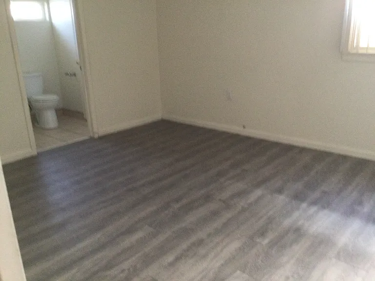 20957B Community St — Photo 14