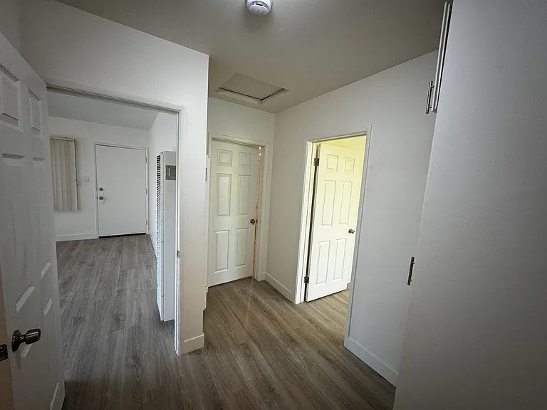2032 S Shenandoah St #4 — Photo 27