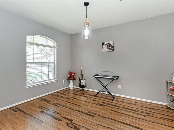 4th image of 7411 Sabinal Creek Dr