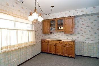 3rd image of 1025 S Fernandez Ave APT 3L