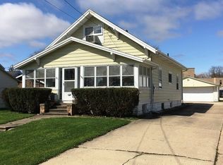 611 Assembly Pl, Dixon, IL 61021