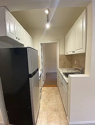 3rd image of 15 W 29th St #3