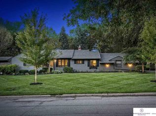 8656 Cedar St, Omaha, NE 68124