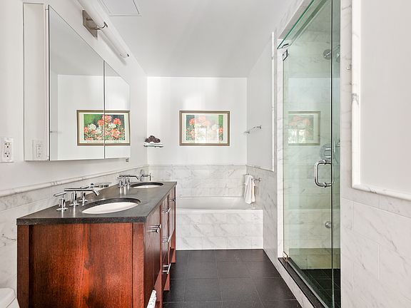 5th image of 454 W 54th St APT 2G