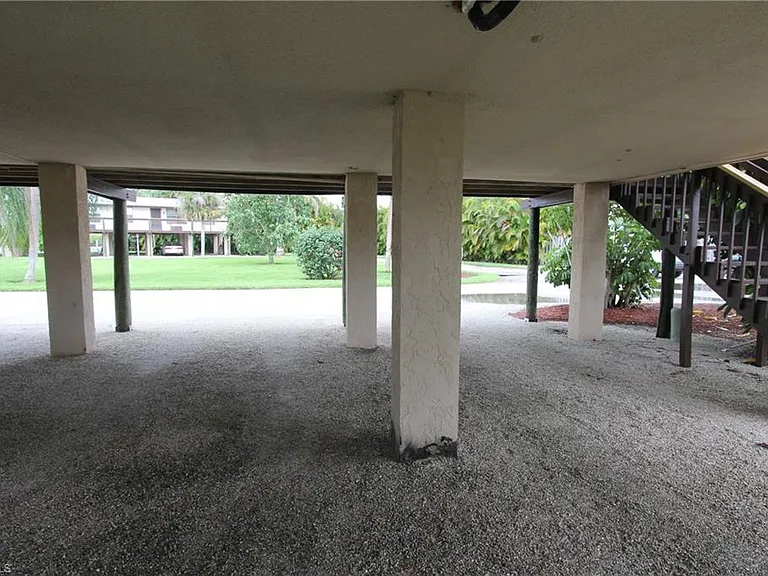 611 Palm Ave #F-30 — Photo 27