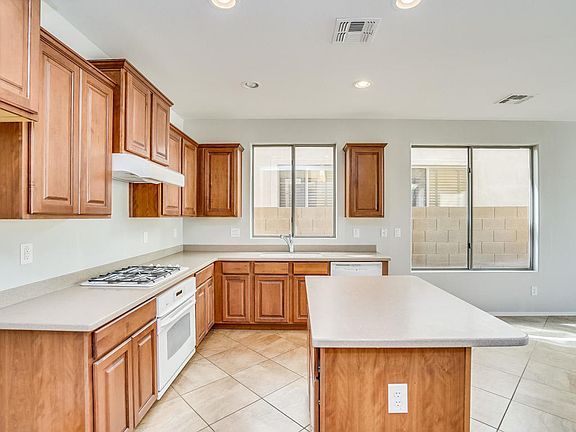 2nd image of 1684 W Satinwood Dr