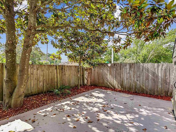 3rd image of 3236 Birdseye Cir