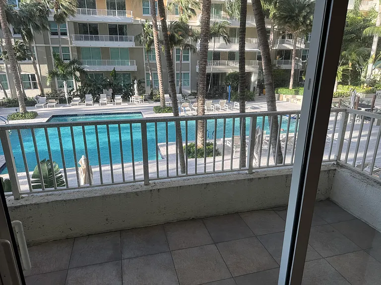 700 E Boynton Beach Blvd #203 — Photo 31