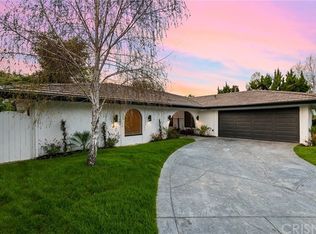 22455 Liberty Bell Rd, Calabasas, CA 91302