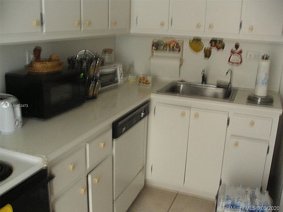 2nd image of 6039 Collins Ave Ph 23