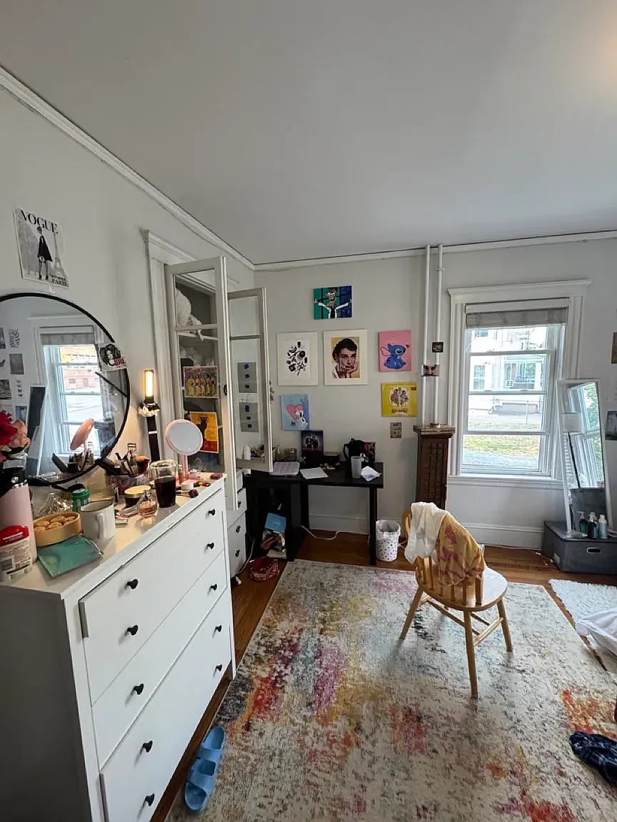 6 bed, 9999 sqft, $8,500 — Photo 3