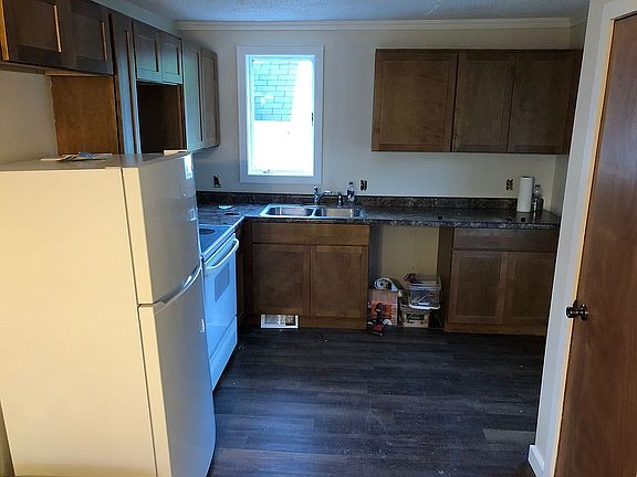 Kitchen completed!