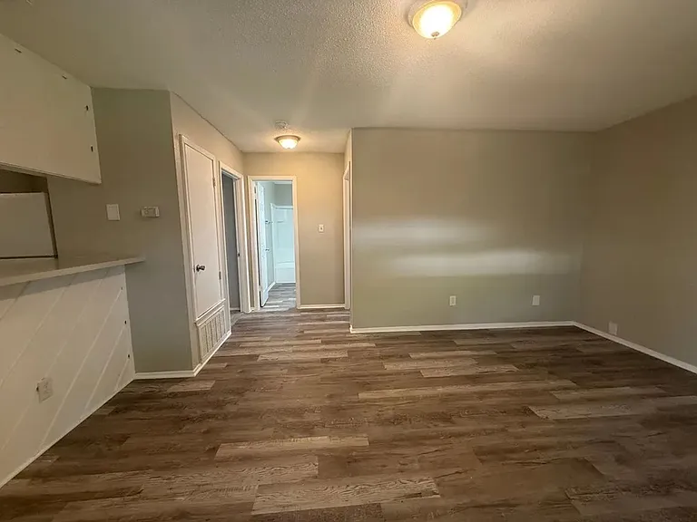103 Smith Ln — Photo 17