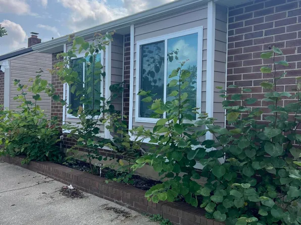 3317 Fox Trace Rd, Lexington, KY 40515