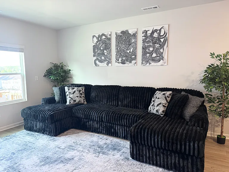 344 Chesapeake Commons St — Photo 4