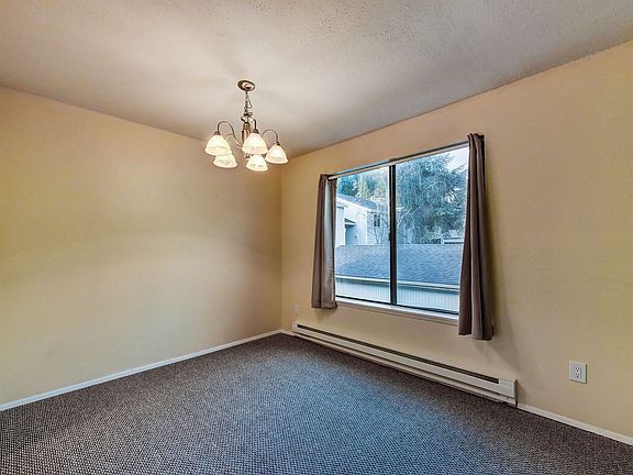 3rd image of 11727 93rd Ave NE #C4