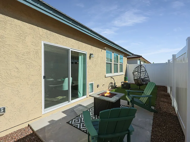 2 Bedroom