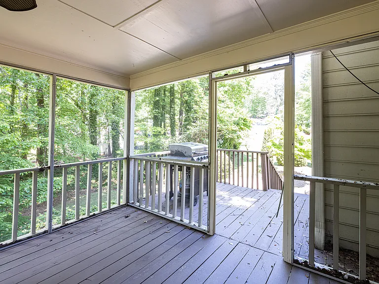 2124 Rockland Ct — Photo 50