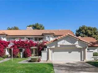 372 Muirfield Dr, Palm Desert, CA 92211