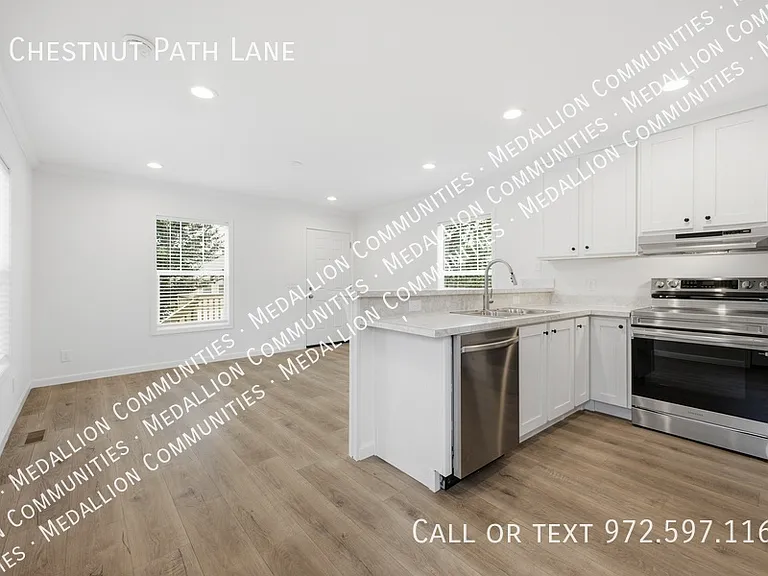 7 Chestnut Path Ln — Photo 4