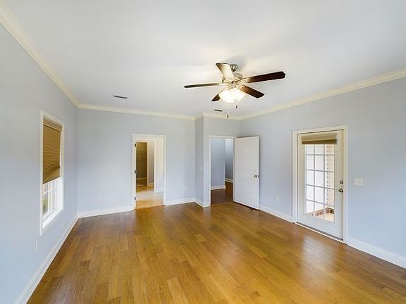 5th image of 208 Lace Dr
