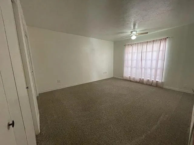 919 N Elm St #A — Photo 15