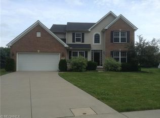 1516 Peach Dr, Avon, OH 44011