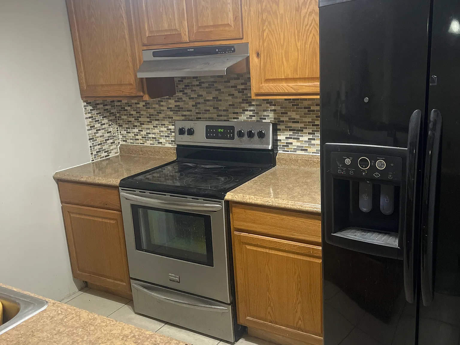 2 bed, 1129 sqft, $1,750 — Photo 2