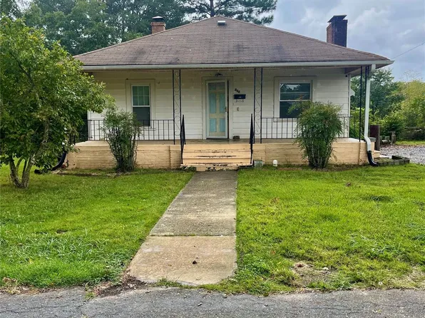 505 N Davis St, Dallas, NC 28034