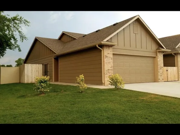 3524 E Sunflower Dr, Derby, KS 67037