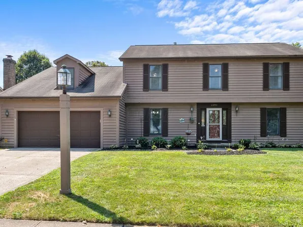 2290 Collins Dr, Worthington, OH 43085