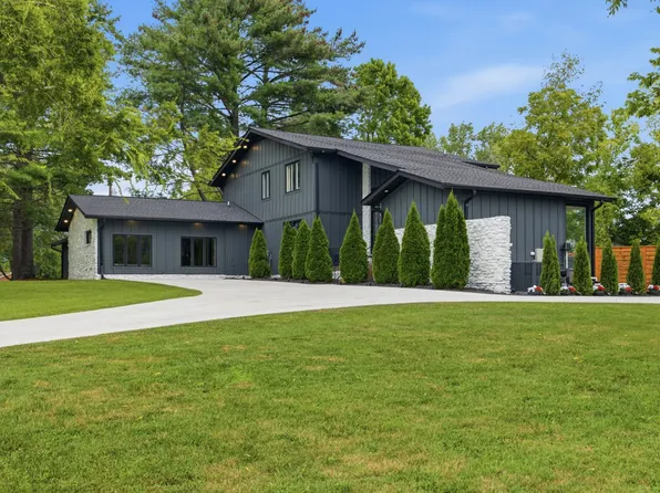 207 Bluegrass Dr, Hendersonville, TN 37075