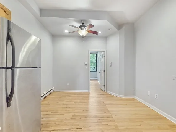 244 Webster Avenue image 5 of 25