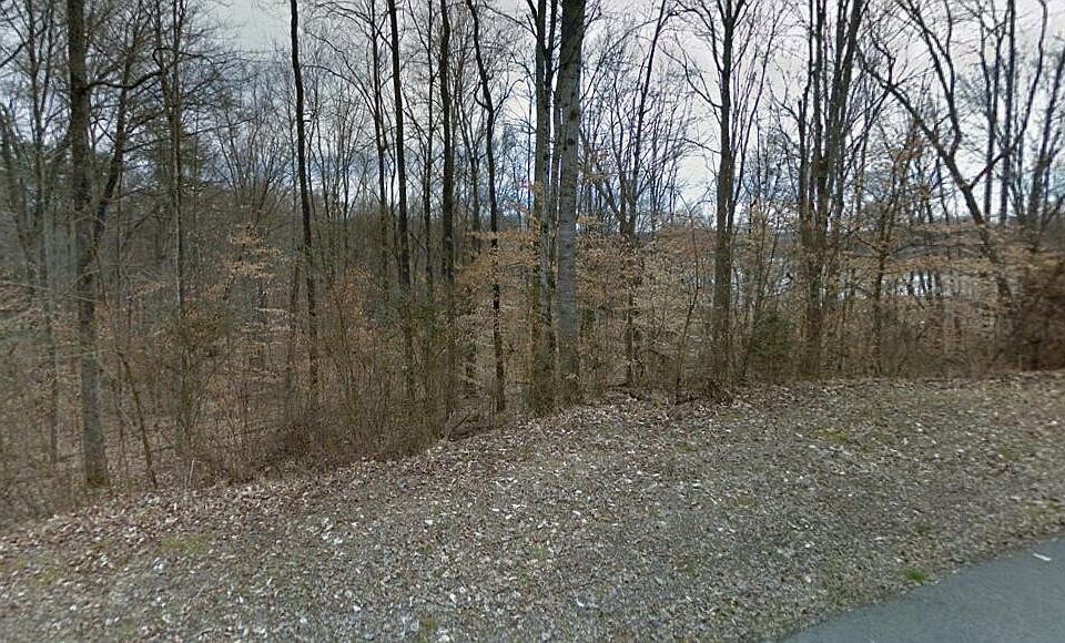 2nd image of Tanglewood Rd