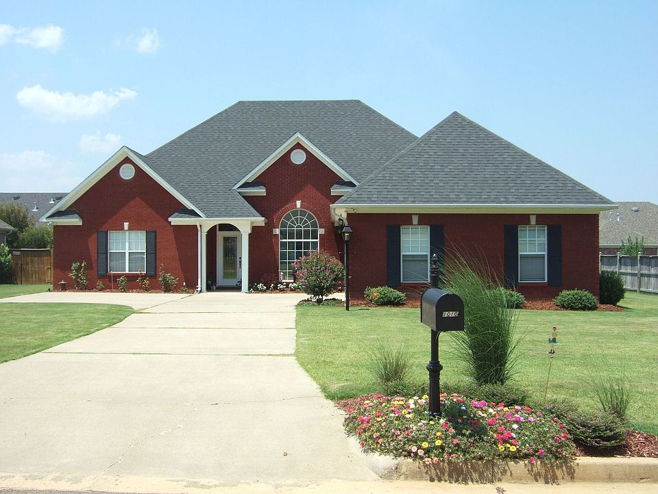 1st image of 1010 Scarlett Dr