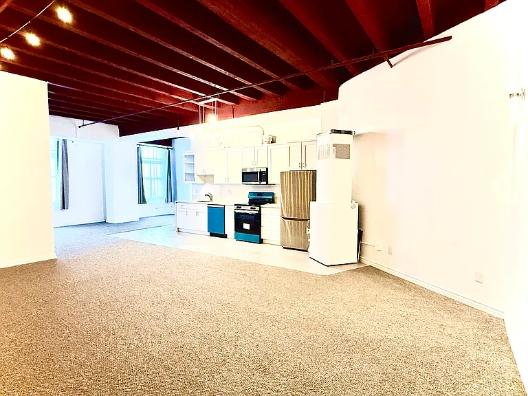 312 W 5th St #518 — Photo 7