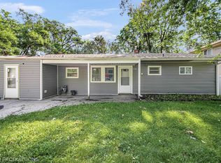 16037 Clifton Park Ave, Markham, IL 60428