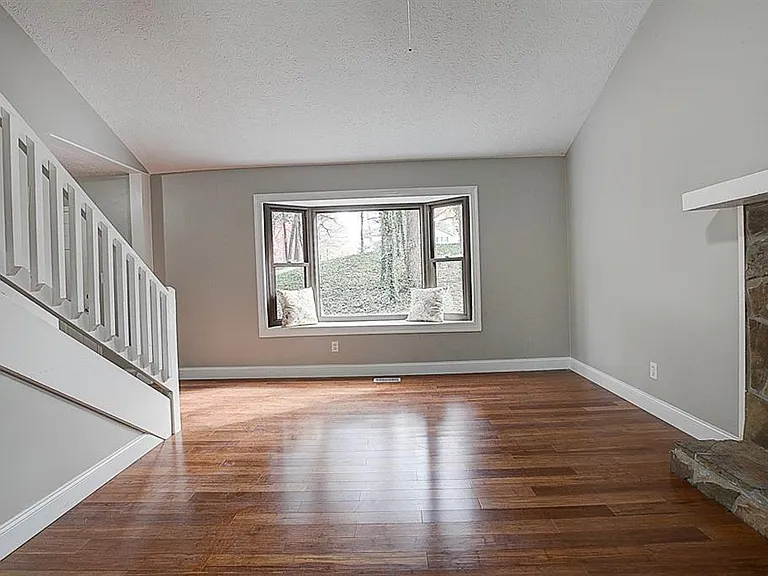 168 Lake Forest Dr — Photo 7