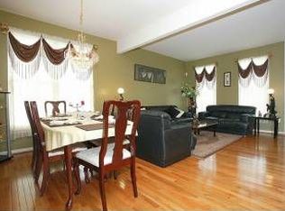 25519 Dabner Dr, Chantilly, VA 20152