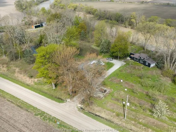 5689 3rd Line, Chatham Kent, ON N7M 5T1