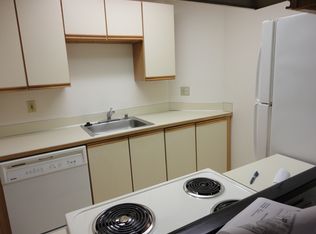 4253 8th Ave NE APT 301, Seattle, WA 98105