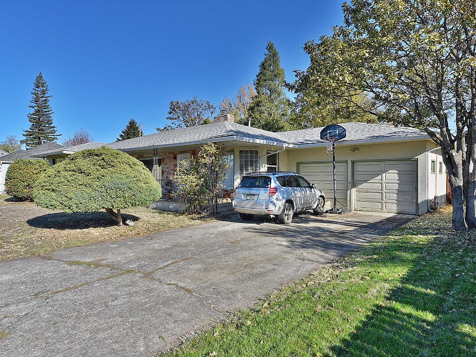 24 Myers Ct, Medford, OR 97501 Zillow