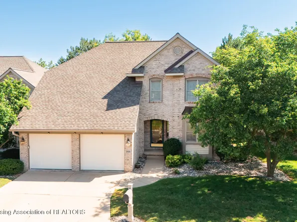 205 Geneva Cir, Lansing, MI 48917