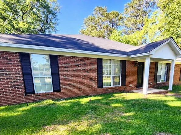 1911 Stuart Ave, Albany, GA 31707