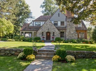 10 Locust Ridge Rd, Larchmont, NY 10538