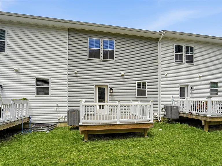 59 Four Leaf Dr — Photo 19