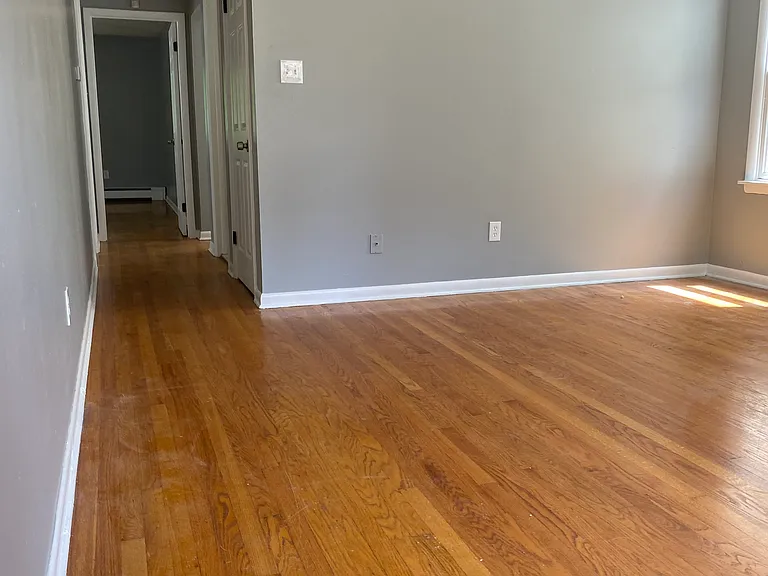 571 Morris St #1 — Photo 20